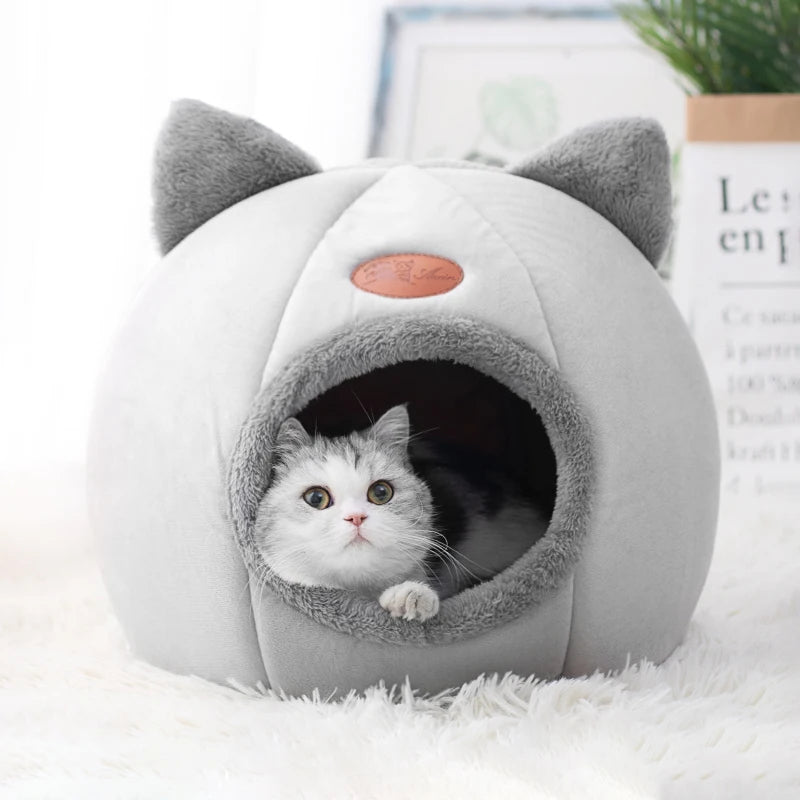 PurrCave™ – Cozy Winter Cat & Small Dog Bed