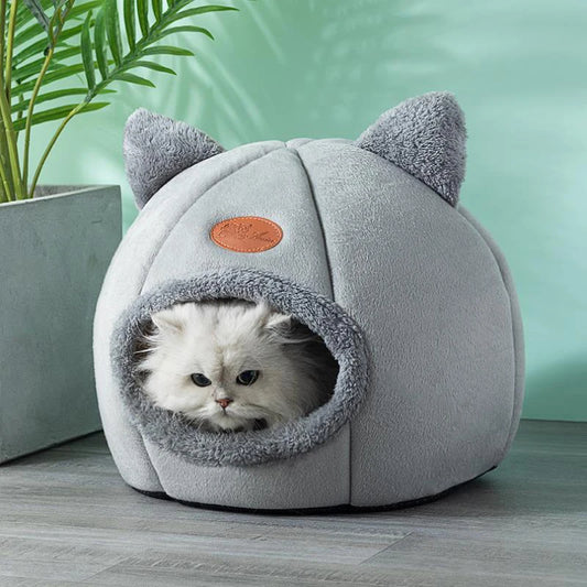 PurrCave™ – Cozy Winter Cat & Small Dog Bed