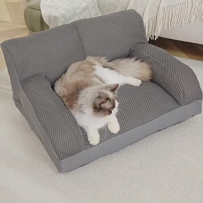 SnugglePaw™ – Plush Pet Sofa Bed